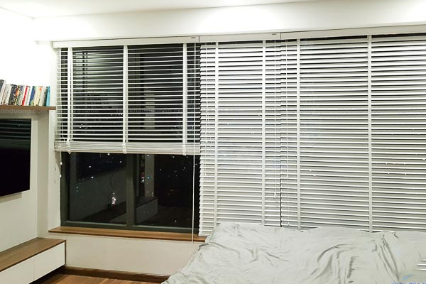 1500+ Mẫu Rèm Cửa Phòng Ngủ Chống Nắng 100% Đẹp, Giá Rẻ Rèm cửa sổ sáo nhôm rất phù hợp cho các không gian nhỏ