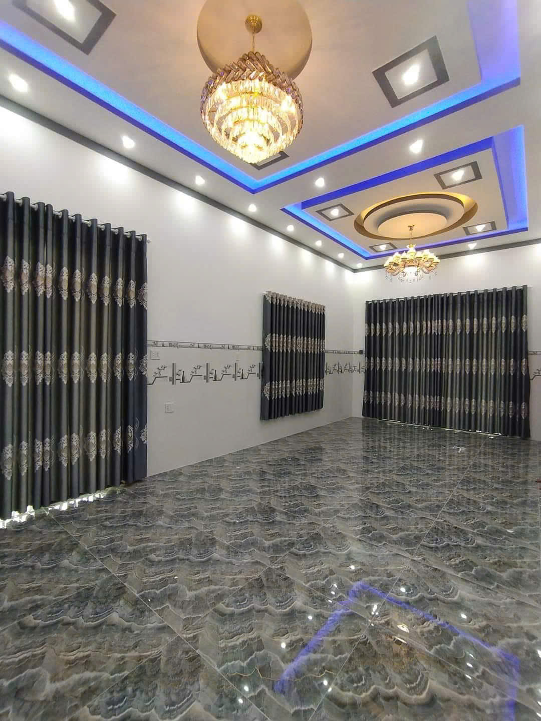 1900+ Mẫu rèm cửa sổ đẹp, giá rẻ Đồng bộ màu rèm cửa sổ, cửa chính cho phòng khách thêm hài hoà