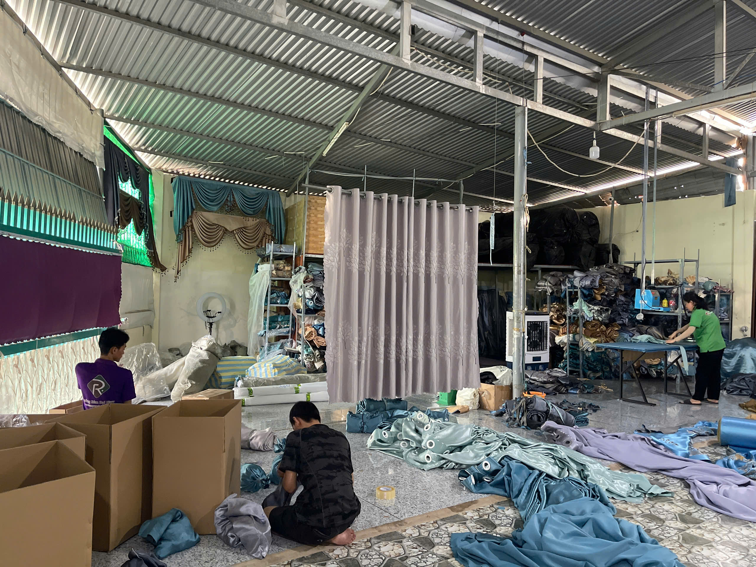 5 Cách chọn rèm cửa giá rẻ nhưng vẫn đẹp & chất lượng? Rẻm cửa giá rẻ tận xưởng Dainamhome.vn